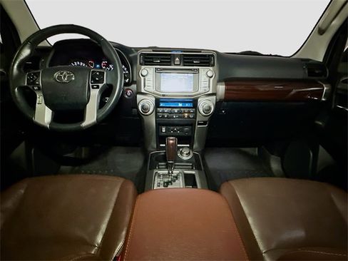 Used 2016 Toyota 4Runner Limited image 9
