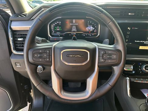 Used 2025 GMC Sierra 1500 Denali AWD/4WD image 19
