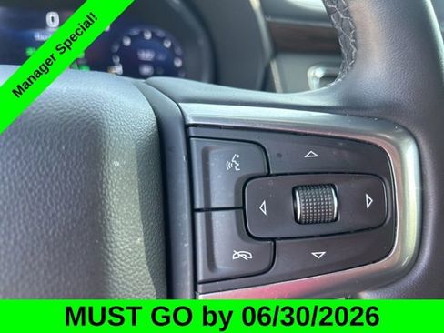 Used 2024 Chevrolet Suburban Premier AWD/4WD image 19