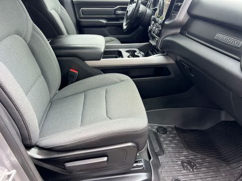 Used 2022 RAM 1500 Big Horn AWD/4WD image 14