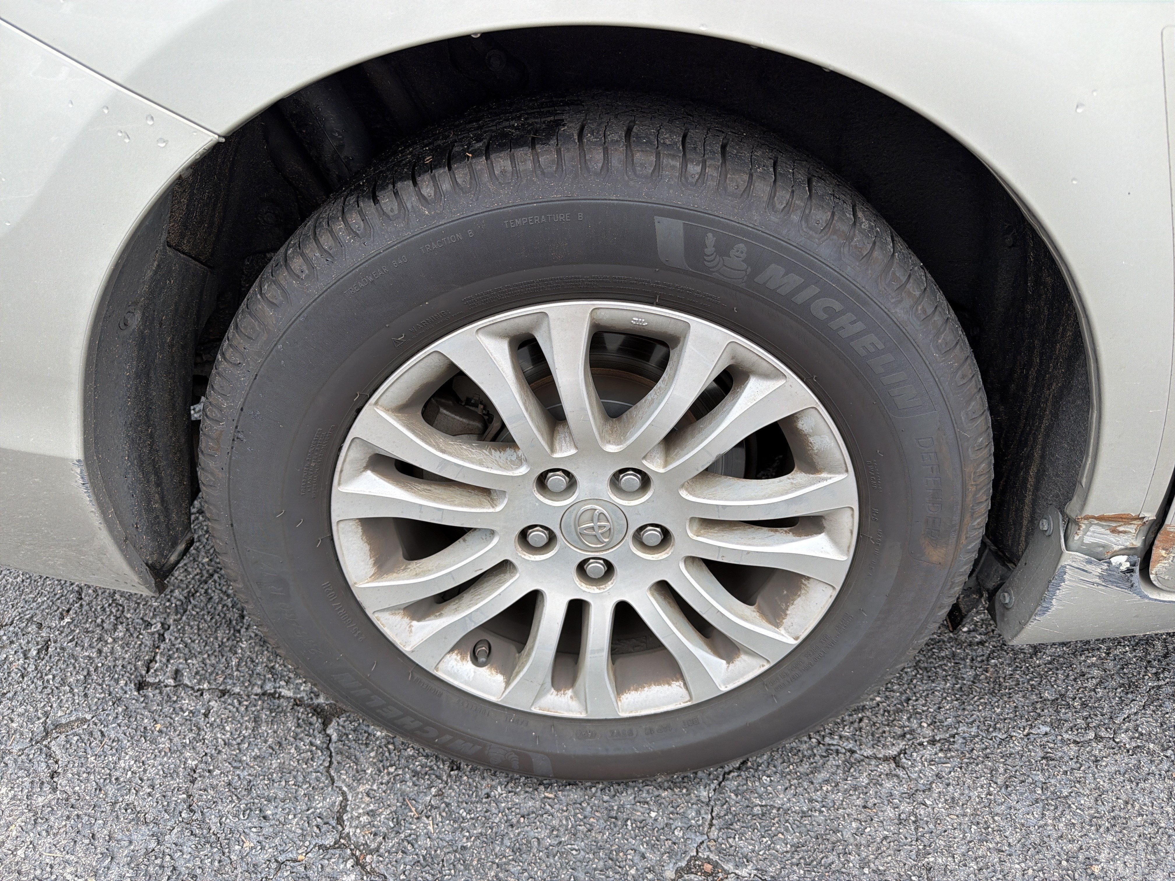 Used 2016 Toyota Sienna XLE Premium FWD image 8