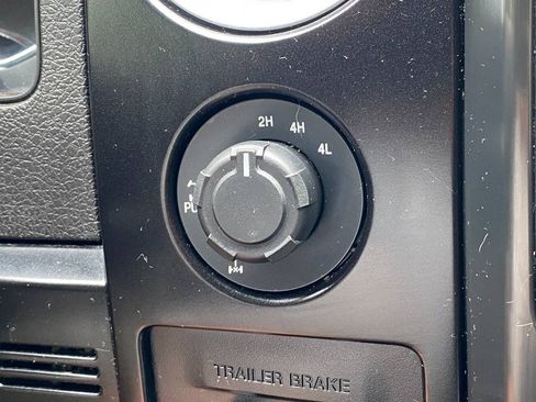 Used 2013 Ford F150 FX4 w/ FX Appearance Pkg AWD/4WD image 28