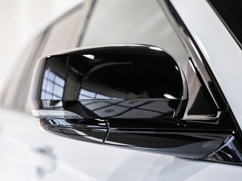 New 2025 Jeep Grand Cherokee Altitude image 14