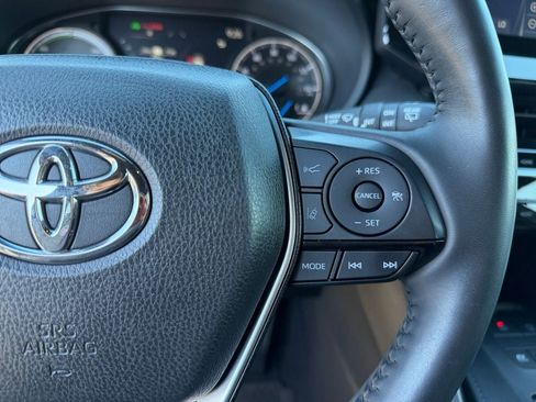 Used 2021 Toyota Venza XLE w/ Softex Package AWD/4WD image 16