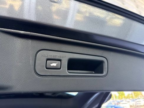 Used 2024 Honda Pilot Touring image 24