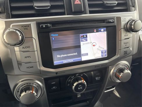 Used 2016 Toyota 4Runner SR5 AWD/4WD image 42