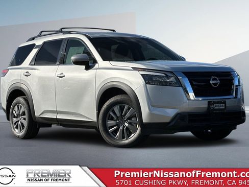 New 2025 Nissan Pathfinder SV image 1
