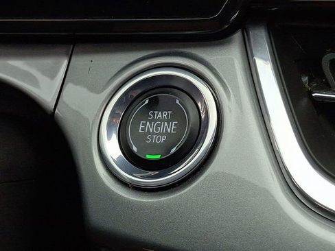 Used 2024 Chevrolet Trax LT FWD image 27