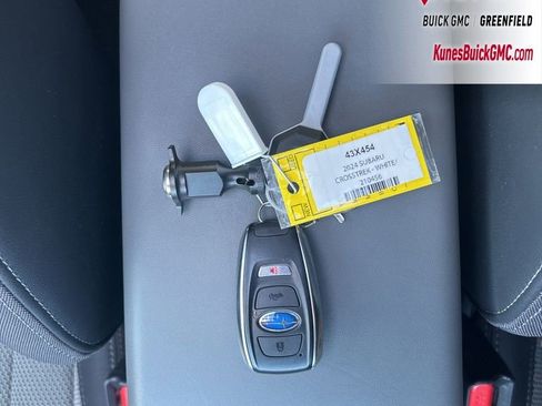 Used 2024 Subaru Crosstrek 2.0i Premium image 42