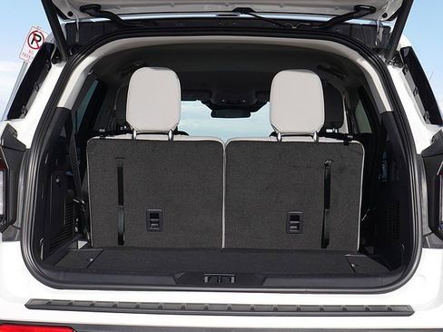 Used 2025 Ford Explorer Active w/ Active Comfort Package image 53