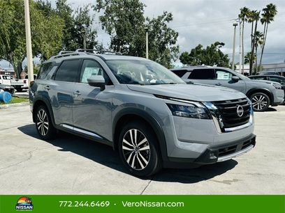 New 2025 Nissan Pathfinder Platinum w/ Cargo Package
