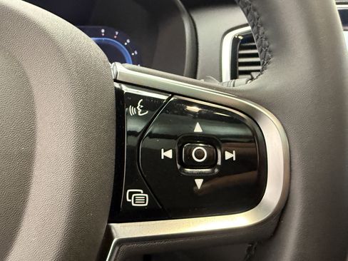 Certified 2024 Volvo XC90 B6 Ultimate w/ Protection Package Premier image 17