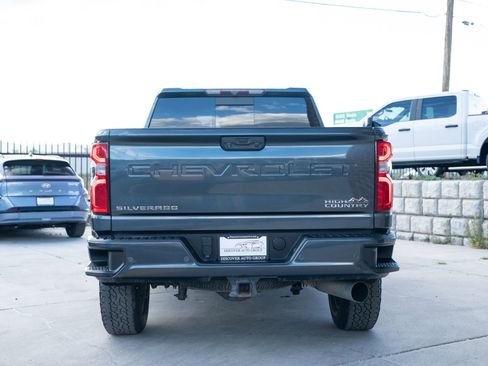 Used 2020 Chevrolet Silverado 2500 High Country w/ Gooseneck/5TH Wheel Package AWD/4WD image 6
