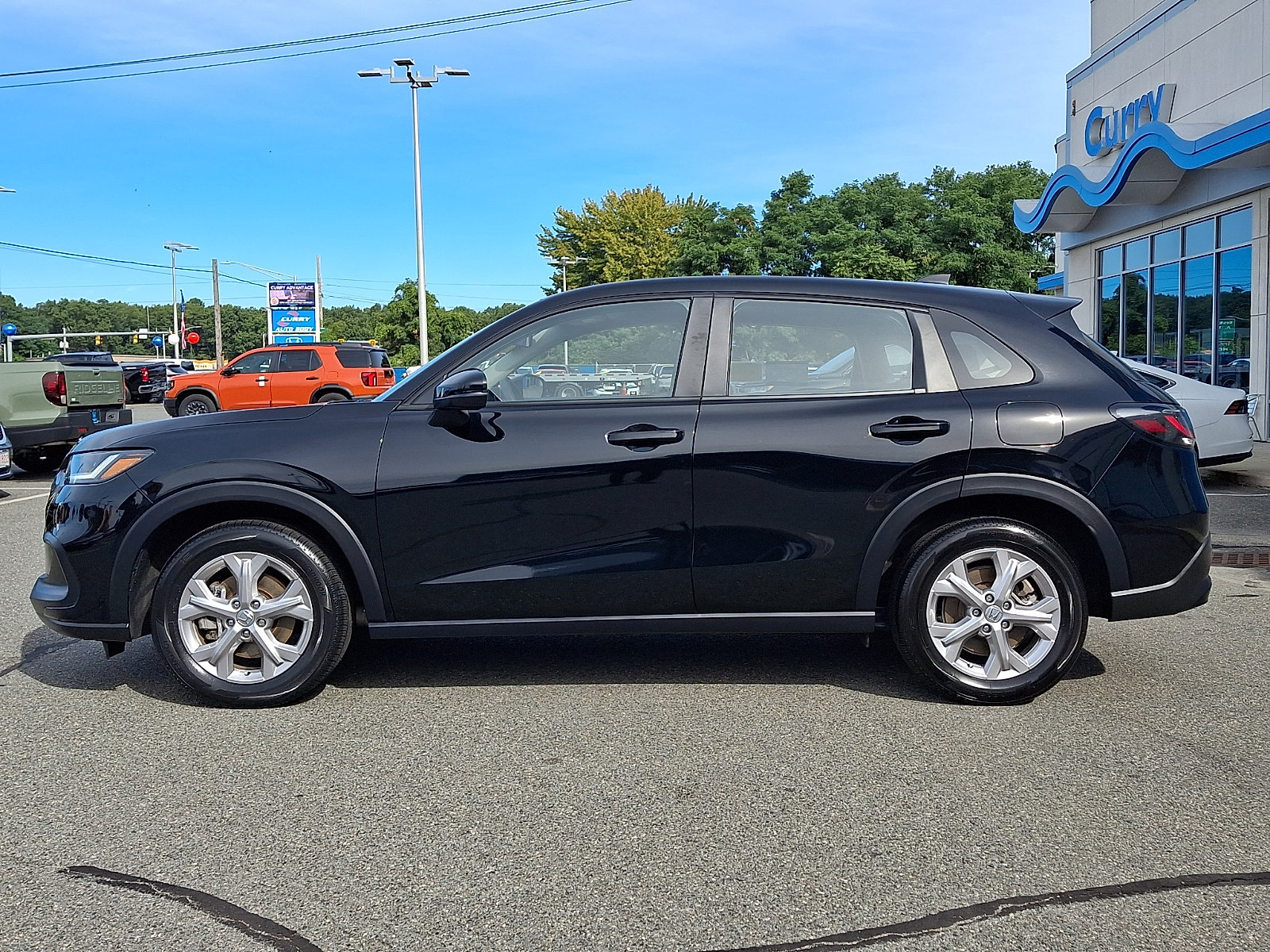 Used 2025 Honda HR-V LX image 7