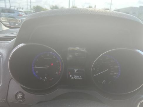Used 2019 Subaru Outback 2.5i Limited w/ Popular Package #2 AWD/4WD image 9