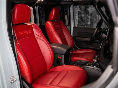 Used 2024 Jeep Wrangler Unlimited Rubicon 392 image 9