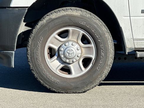 Used 2022 RAM 2500 Tradesman image 32