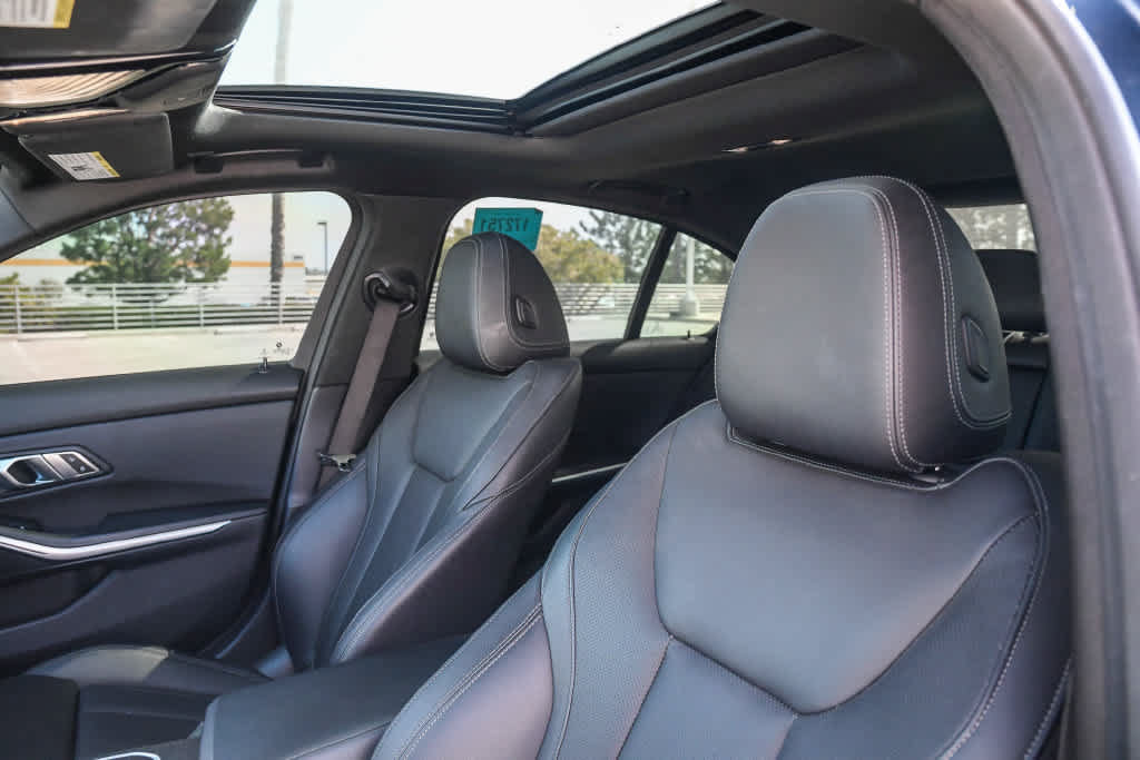 Used 2022 BMW 330i Sedan RWD image 18