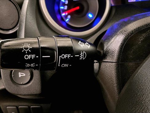 Used 2011 Honda Fit Sport image 32