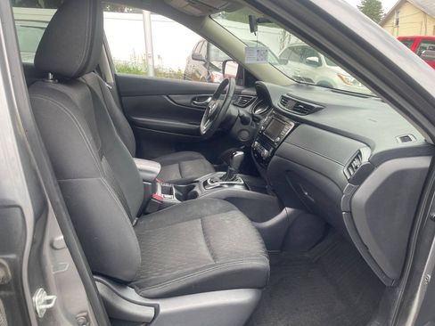 Used 2018 Nissan Rogue SV AWD/4WD image 30
