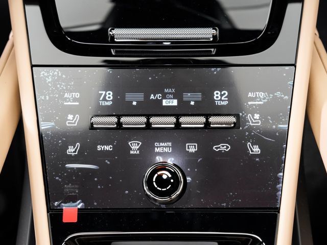 Certified 2026 Porsche Cayenne AWD/4WD image 18