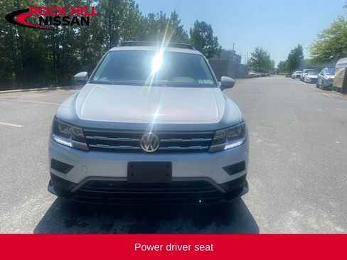 Used 2018 Volkswagen Tiguan SE w/ Panoramic Sunroof Package AWD/4WD image 8