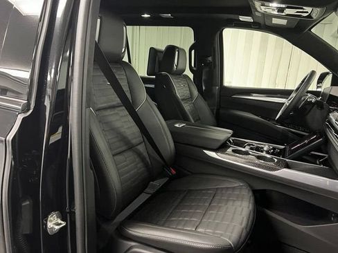 New 2026 Cadillac Escalade ESV V w/ LPO, ONYX Package AWD/4WD image 17