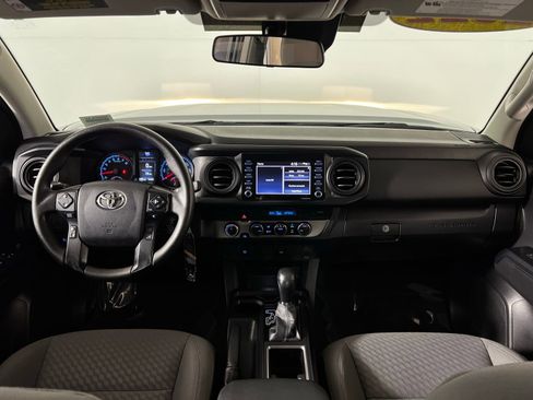 Certified 2022 Toyota Tacoma SR image 22