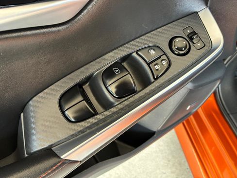 Used 2025 Nissan Sentra SR w/ SR Premium Package FWD image 9