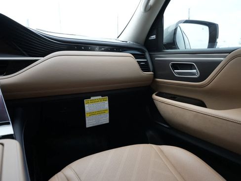 New 2026 INFINITI QX80 Luxe RWD image 8