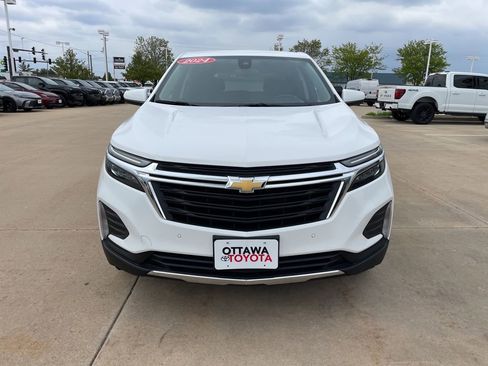 Used 2024 Chevrolet Equinox LT AWD/4WD image 3