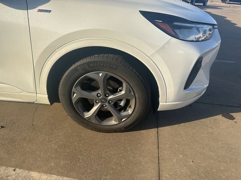 Used 2024 Ford Escape ST-Line w/ Tech Pack #1 image 4