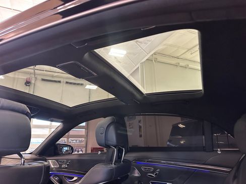 Used 2017 Mercedes-Benz S 63 AMG 4MATIC Sedan image 38
