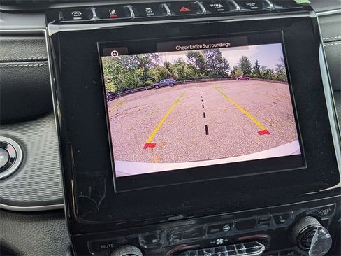 New 2025 Jeep Grand Cherokee L Altitude image 23