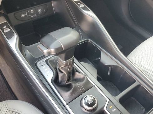 Used 2024 Kia Sorento S w/ Panoramic Sunroof Package FWD image 29