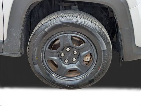 Used 2020 Jeep Renegade Sport w/ UConnect 7.0 Group image 11