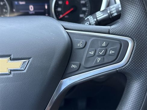 Used 2023 Chevrolet Equinox LT image 20