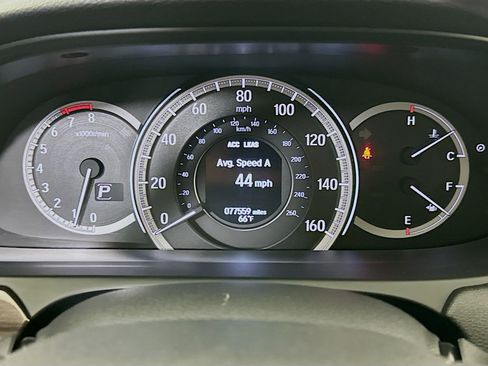Used 2016 Honda Accord Touring image 18