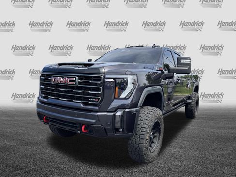 Used 2024 GMC Sierra 3500 AT4 w/ AT4 Premium Plus Package image 5