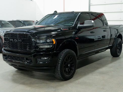 Used 2020 RAM 3500 Limited image 3