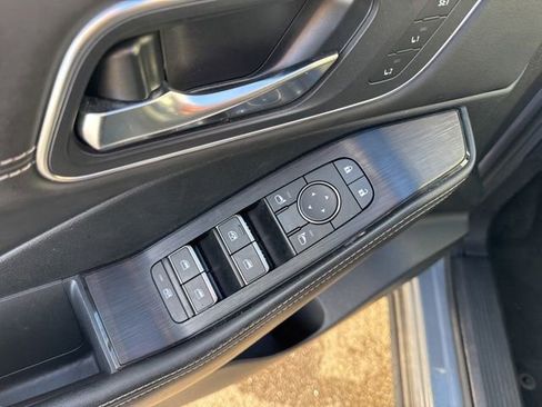 Used 2021 Nissan Rogue SL w/ Premium Package image 8