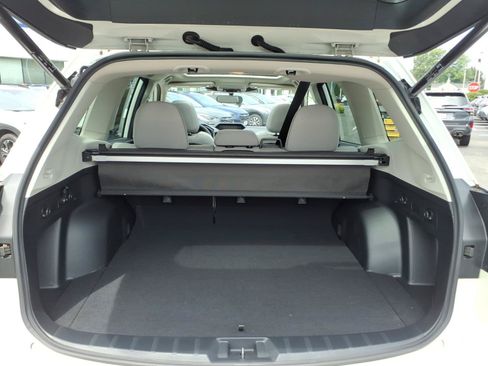 Certified 2023 Subaru Forester Premium AWD/4WD image 12