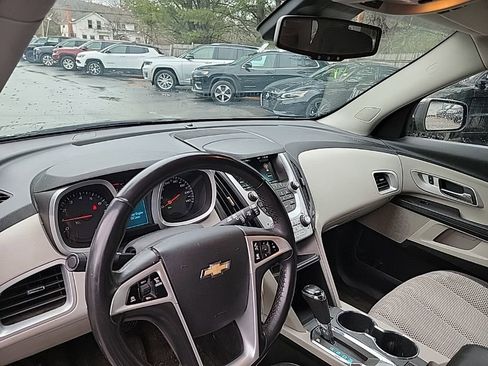 Used 2016 Chevrolet Equinox LT w/ Convenience Package image 9