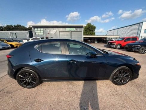 Used 2024 MAZDA MAZDA3 s FWD image 6