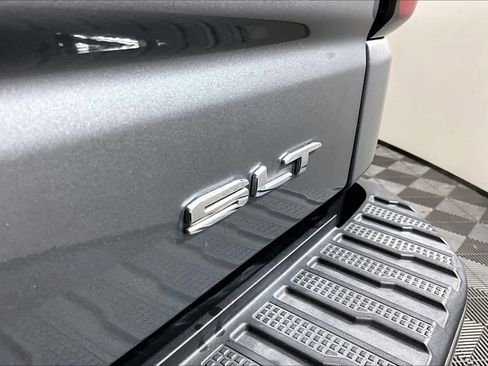 Used 2020 GMC Sierra 1500 SLT image 10