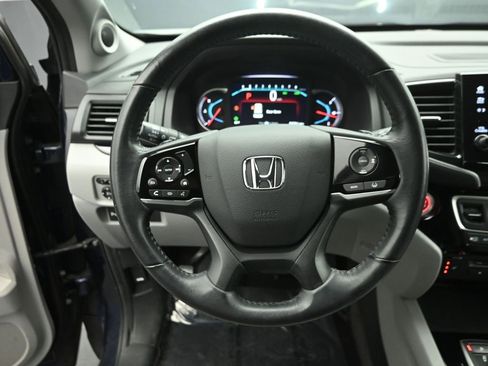 Used 2020 Honda Pilot Touring image 15