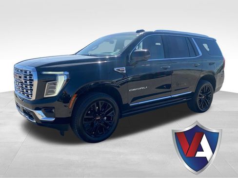 Used 2025 GMC Yukon Denali w/ Sun & Power Step Package image 1