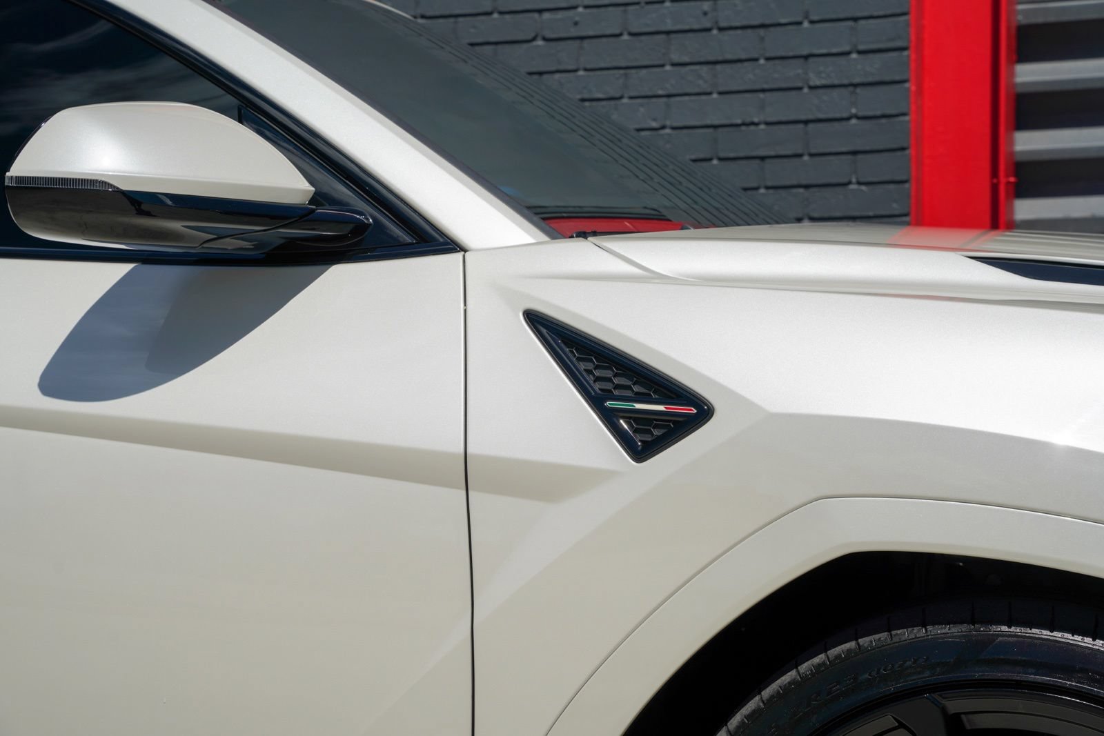 Used 2024 Lamborghini Urus S AWD/4WD image 12