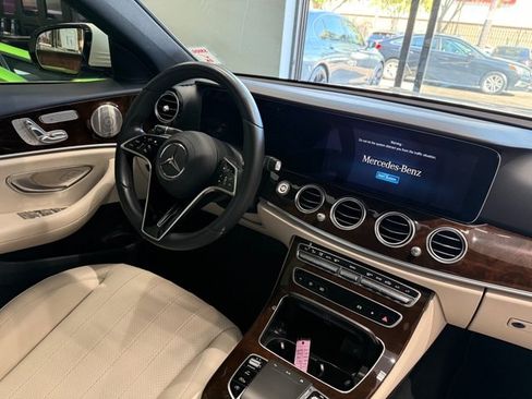 Used 2022 Mercedes-Benz E 350 Sedan image 9