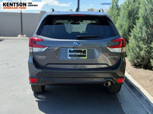 Used 2021 Subaru Forester Limited AWD/4WD image 6